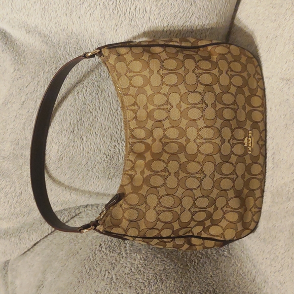 COACH Outline Signature Hobo EUC!! [FINAL PRICE] - Picture 13 of 13